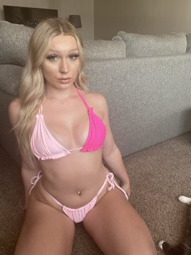 CaludiaS de Pas-de-Calais, France